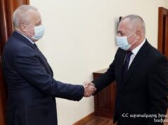 Глава МЧС обсудил с послом России вопросы российской гуманитарной миссии в Карабахе