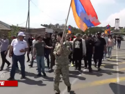 Члены Движения Сопротивления направляются в Ереван: прямое включение из Сардарапата