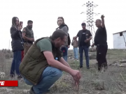 Участники Движения Сопротивления принимают участие в посадке деревьев в Мецаморе (прямое включение)