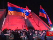 Беспрецедентное факельное шествие – в одном видеоролике