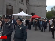Ситуация на Площади свободы сейчас (прямое включение)