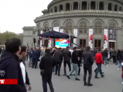 Площадь Свободы перед митингом оппозиции (прямое включение)