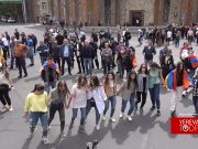 Участники шествия «Сопротивление» станцевали кочари возле кинотеатра «Айреник»