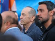 Второй президент Армении Роберт Кочарян участвует в митинге движения «Сопротивление»