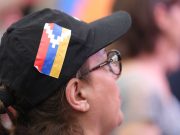 Митинг на площади Франции – фоторепортаж