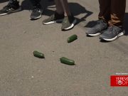 Ваагн Хачатурян ничем не отличается от овощи: огурцы у президентской резиденции