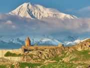 Армения и Казахстан — наиболее популярные направления для россиян на новогодние праздники