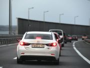На Крымском мосту открыли движение транспорта по отремонтированной части