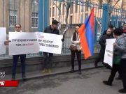 У офиса ООН в Ереване проходят акции в поддержку Арцаха (прямое включение)