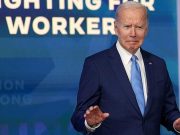 В США назвали «деменцию» словом 2022 года из-за поведения Байдена