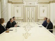 Пашинян встретился с главой британской разведки