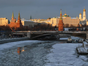 В Кремле ответили на призыв посольства США к американцам покинуть Россию