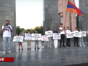 Акция в поддержку Арцаха проходит в Ереване (прямое включение)