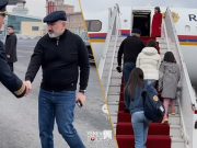 Пашинян отправился в Мюнхен с семьей