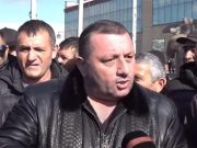 «Отца погибшего героя обложили налогом в размере 370 000 драмов»: трудовые мигранты протестуют