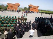 Позорная и антинациональная деятельность властей: Первопрестол об инциденте в «Сардарапате»