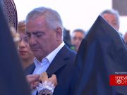 Гарегин II наградил благотворителей, стоящих рядом с церковью (видео)