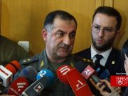 Эдвард Асрян: вы предлагаете главе Генштаба взять оружие и отправиться на границу?