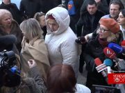 Если ваш вопрос не политический, то проводите акции у рынка золота – гражданка