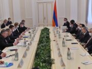 Лавров и Пашинян обсудили роль Турции в сохранении режима перемирия в Карабахе