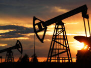 Мировые цены на нефть снижаются