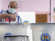 На выборах в Молдавии партия власти получает 52% после обработки 99% протоколов