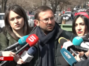 Каков армянский вариант 30 сребреников? Акция Гегама Манукяна у парламента (прямое включение)