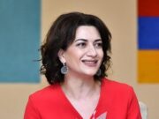 Анна Акопян встретилась с матерями пропавших без вести армянских военнослужащих