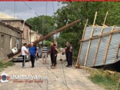 Ураган смел теплицы в Армавирской области Армении