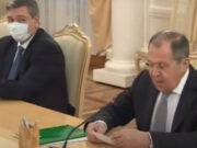 Лавров: договоренность о прекращении огня в Карабахе соблюдается не в полной мере