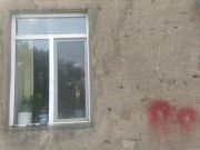 В результате обстрела азербайджанской стороны в селе Кут были повреждены более 10 домов