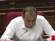 В 2019-м эти же люди с этой трибуны представили еще одну похожую программу, ни один из пунктов которой так и не был реализован