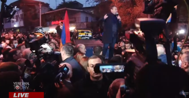 дали время