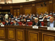 Правящая партия «Мой шаг» вновь провалит инициативу оппозиции