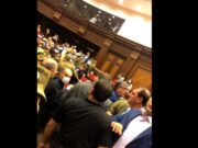 В парламенте вновь напряженная ситуация (прямое включение)