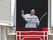 Папа Римский: человечество ждет новый Всемирный потоп из-за изменений климата
