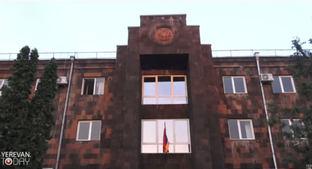 суд
