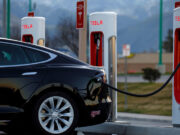 Tesla получила премию за слежку