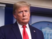 Дональд Трамп призвал протестующих действовать мирно